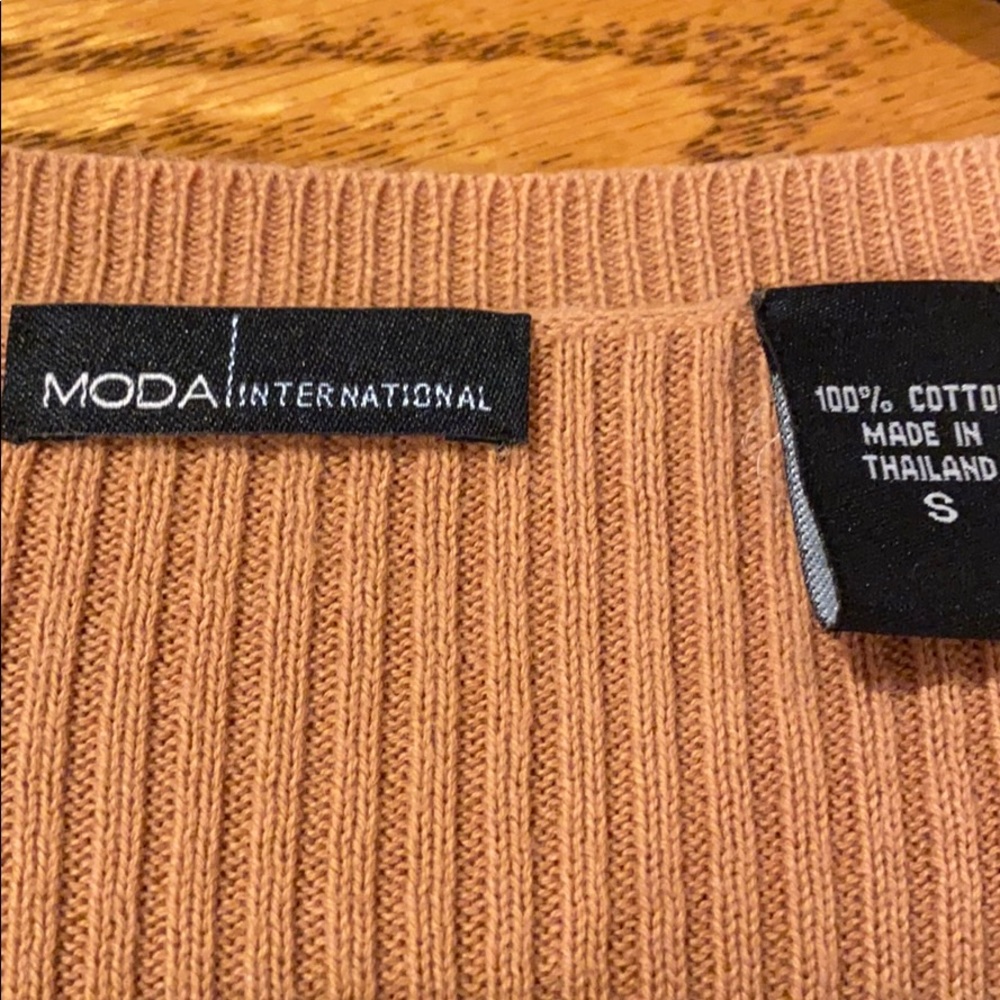 Sweater - Picture 3 of 3